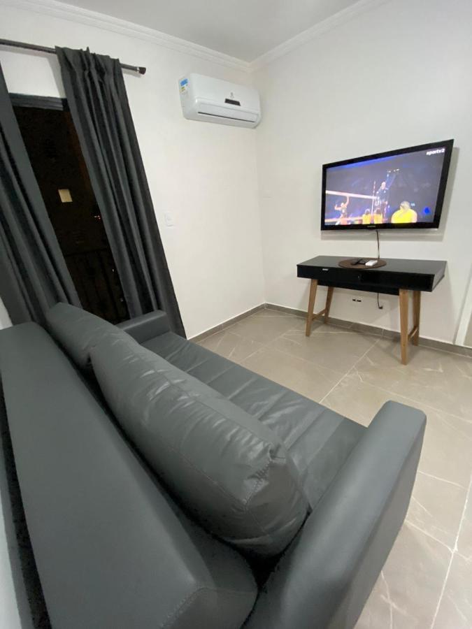Flat - Acomoda Ate 4 Hospedes - Bairro Do Gonzaga - Santos Sp Zewnętrze zdjęcie