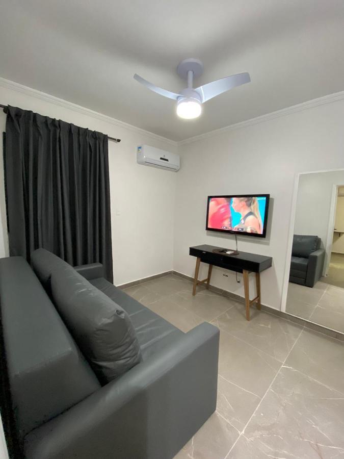 Flat - Acomoda Ate 4 Hospedes - Bairro Do Gonzaga - Santos Sp Zewnętrze zdjęcie