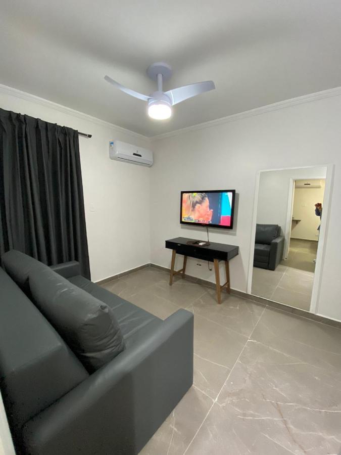 Flat - Acomoda Ate 4 Hospedes - Bairro Do Gonzaga - Santos Sp Zewnętrze zdjęcie