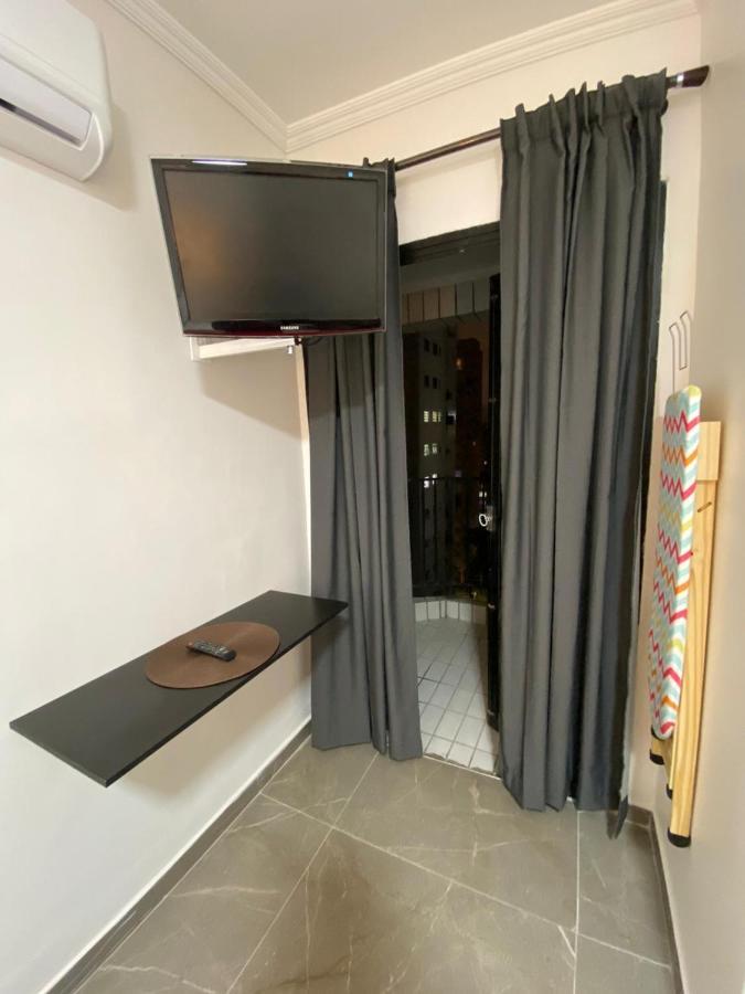 Flat - Acomoda Ate 4 Hospedes - Bairro Do Gonzaga - Santos Sp Zewnętrze zdjęcie