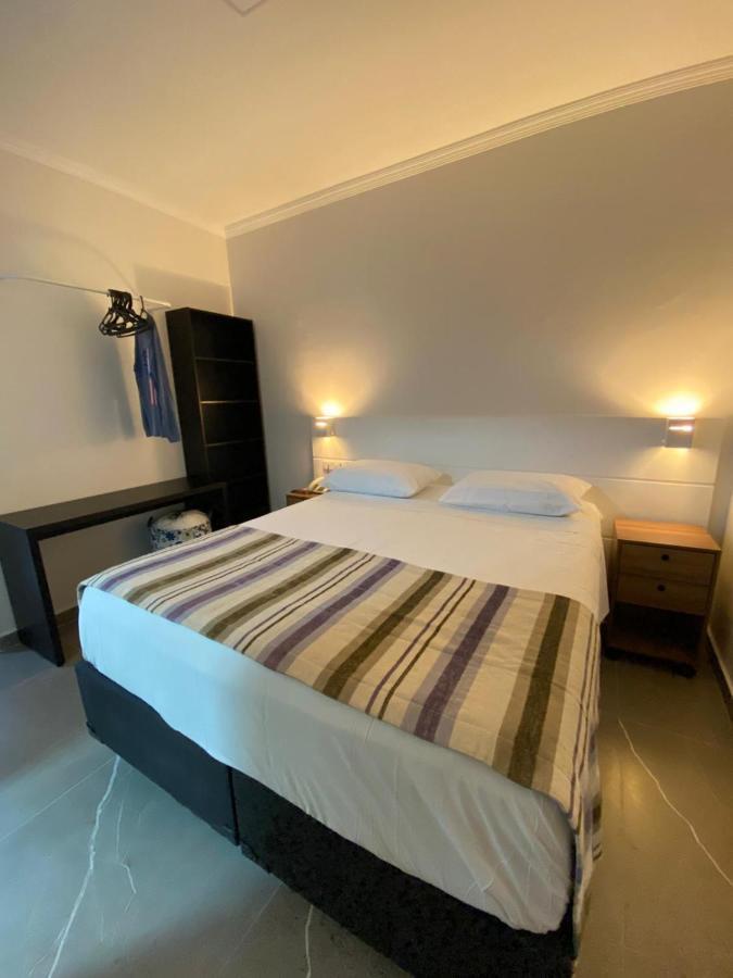 Flat - Acomoda Ate 4 Hospedes - Bairro Do Gonzaga - Santos Sp Zewnętrze zdjęcie